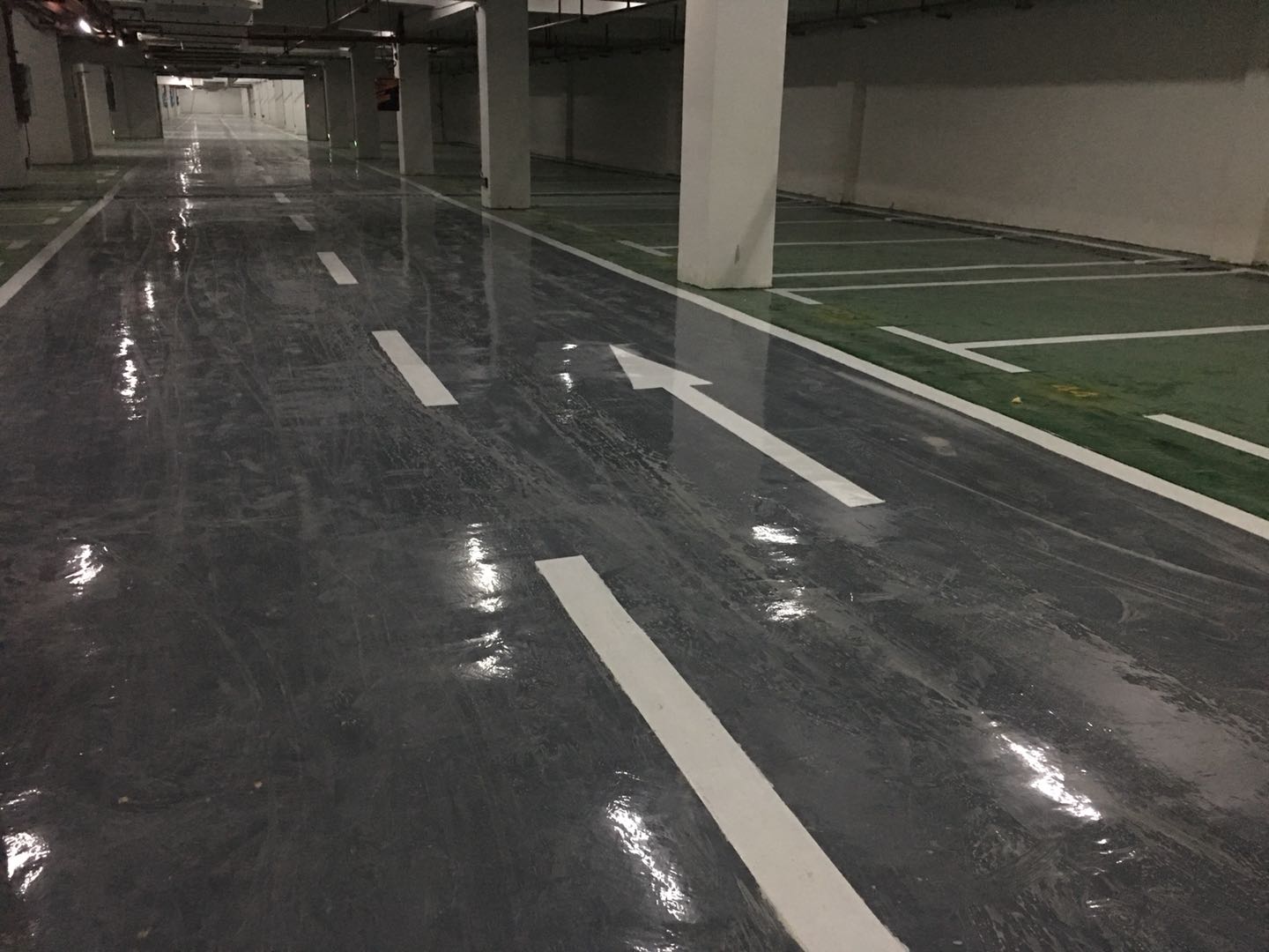 懷化正有體育設施有限公司,正有體育設施,湖南運動場地施工,塑膠跑道施工,球場施工,塑膠球場施工,球場施工,環(huán)氧地坪施工,廠房地坪施工,無塵車間施工,停車場施工,塑膠跑道價格